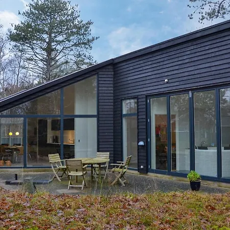 Amazing In With Kitchen Holiday home